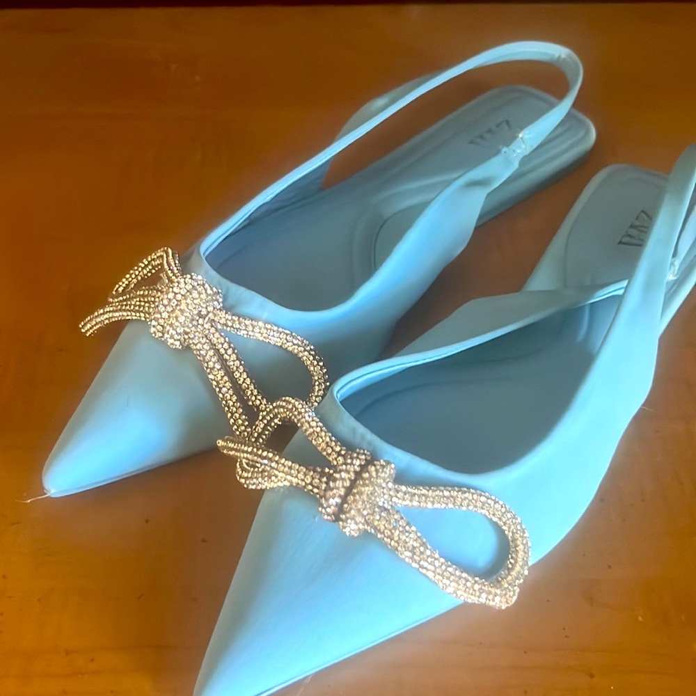 Zara Women’s Sling Back  Flats Size 36 EUC